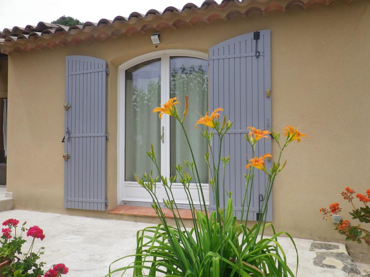 La Mordoree La Motte-d'Aigues 外观 照片
